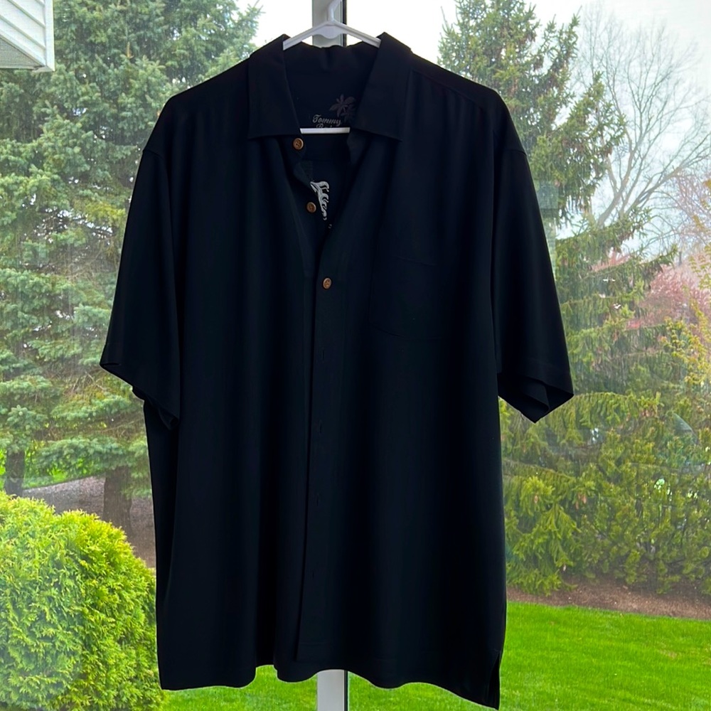 Tommy Bahama men’s shirt, like new